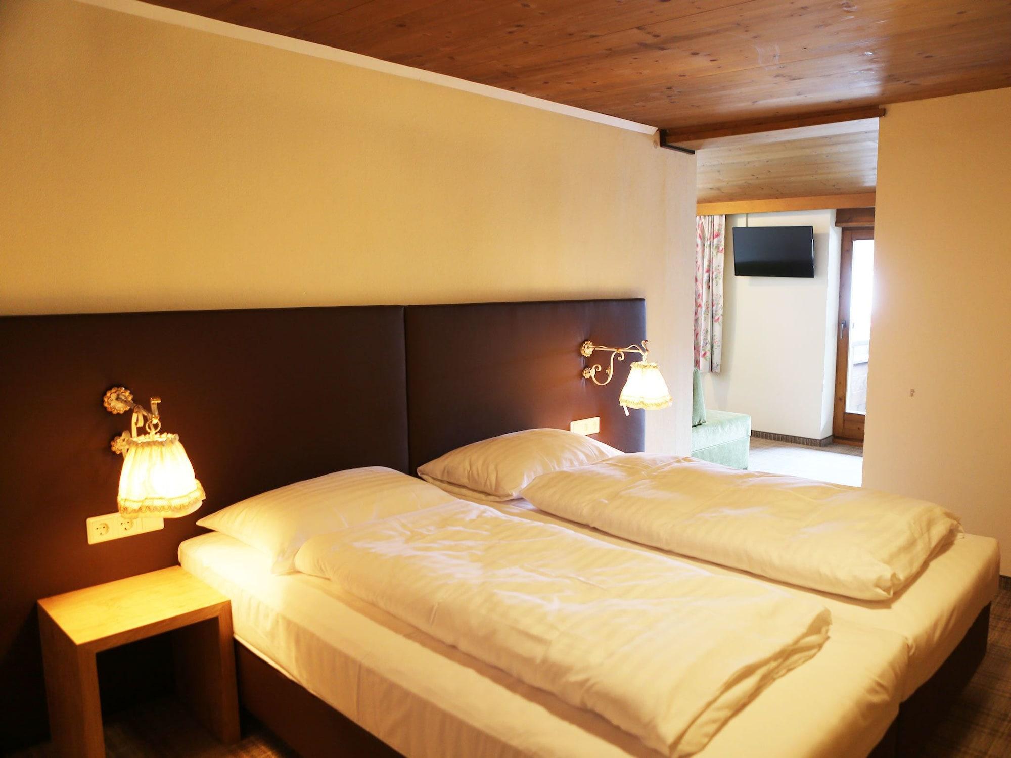 Gasthof Pension Madseiterhof Тукс Екстериор снимка
